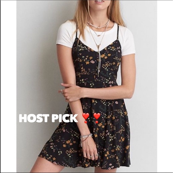 American Eagle Outfitters Dresses & Skirts - 💜AMERICAN EAGLE FLORAL MINI💜